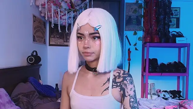  mollycrystal online show from 27, 2, 2026