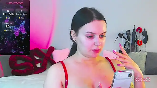 Snapshot of Miss_Vic chatting on 18, 4, 2026 Miss Vic online show from 18, 4, 2026