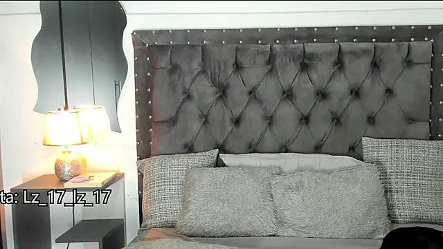 Snapshot of lizzthom chatting on 23, 2, 2026 lizzthom online show from 23, 2, 2026