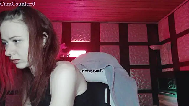 Snapshot of SweetSeraphine chatting on 18, 10, 2025 SweetSeraphine online show from 18, 10, 2025