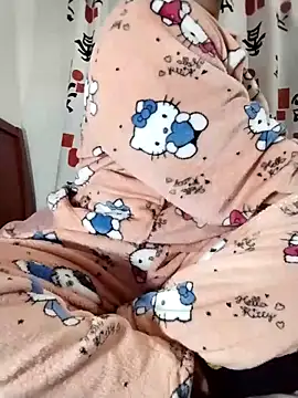 Snapshot of FresitaSquirt24 chatting on 17, 2, 2026 FresitaSquirt24 online show from 17, 2, 2026