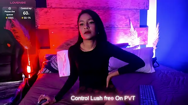 Fernanda liie  online show from 8, 3, 2025