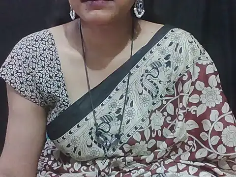 Snapshot of sugandha_bhabhi chatting on 11, 3, 2026 sugandha bhabhi online show from 11, 3, 2026