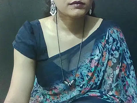 Snapshot of sugandha_bhabhi chatting on 11, 4, 2026 sugandha bhabhi online show from 11, 4, 2026