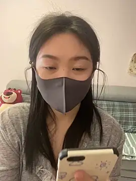 Snapshot of pangtouyubb chatting on 5, 3, 2025 pangtouyubb online show from 5, 3, 2025