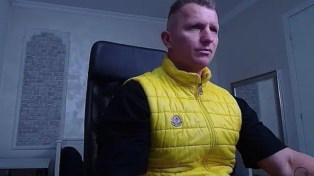 RomeoMalcolm online show from 17, 3, 2025