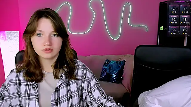 Snapshot of helli_belli chatting on 4, 3, 2026 helli belli online show from 4, 3, 2026