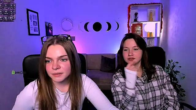 Snapshot of helli_belli chatting on 15, 4, 2026 helli belli online show from 15, 4, 2026