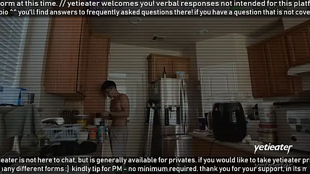 Snapshot of yetieater chatting on 6, 7, 2026 yetieater online show from 6, 7, 2026