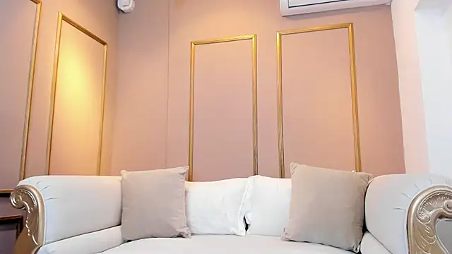 ValeriMilton online show from 18, 9, 2025