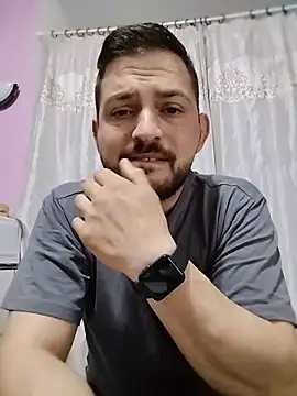 Snapshot of iurinicola chatting on 22, 5, 2026 iurinicola online show from 22, 5, 2026