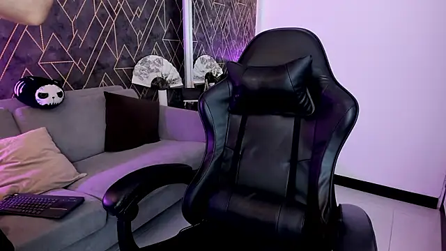 Snapshot of Tahara_Romanov chatting on 14, 1, 2026 Tahara Romanov online show from 14, 1, 2026