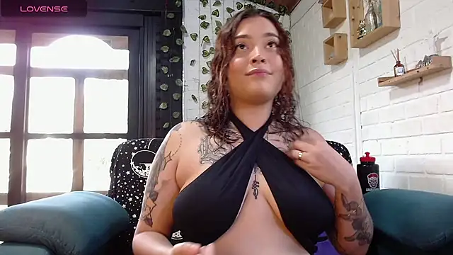 LiraSonnett online show from 22, 11, 2025