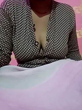 Snapshot of Beautiful_Puja chatting on 21, 3, 2025 Beautiful Puja online show from 21, 3, 2025