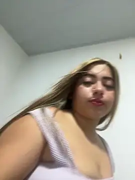 Snapshot of lunaxxx_69 chatting on 13, 3, 2026 lunaxxx 69 online show from 13, 3, 2026