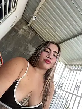 Snapshot of lunaxxx_69 chatting on 18, 3, 2026 lunaxxx 69 online show from 18, 3, 2026