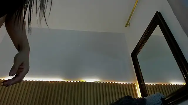 Snapshot of Annie_paradise17 chatting on 17, 1, 2026 Annie paradise17 online show from 17, 1, 2026