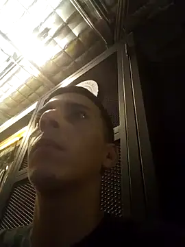 Snapshot of walterdsm chatting on 19, 3, 2025 walterdsm online show from 19, 3, 2025