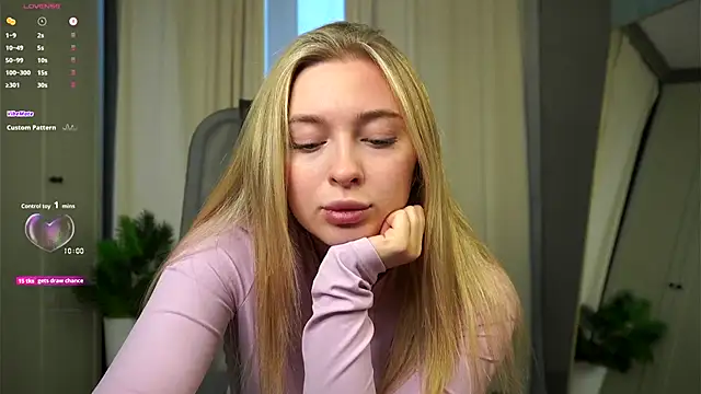 christie luv online show from 4, 12, 2025