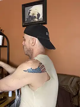 Snapshot of Mac_ThunderCock chatting on 4, 2, 2026 Mac ThunderCock online show from 4, 2, 2026