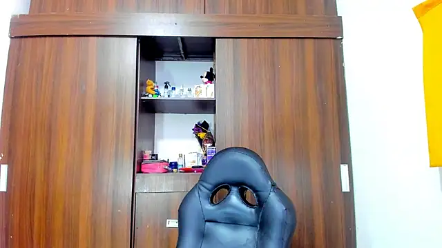 Dreamastercum  online show from 14, 10, 2025