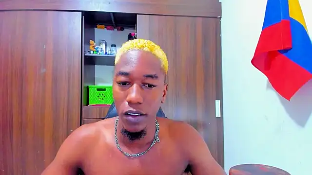 Snapshot of Dreamastercum_ chatting on 31, 5, 2026 Dreamastercum online show from 31, 5, 2026