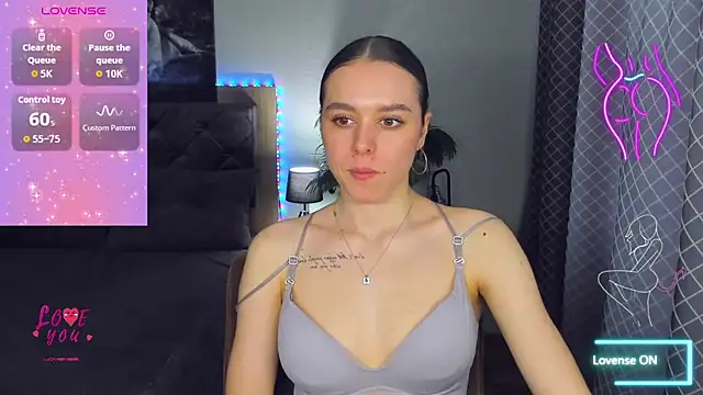 EmelyMason online show from 28, 2, 2026