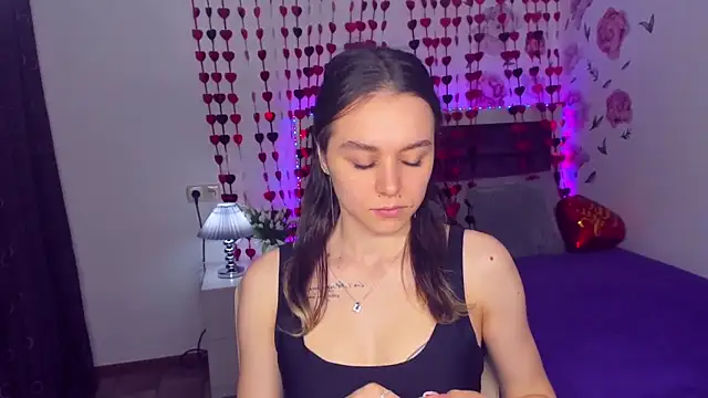 EmelyMason online show from 6, 3, 2026