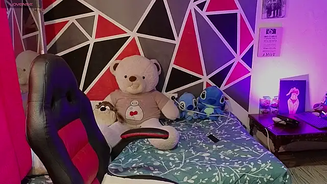 Snapshot of demimoore222 chatting on 9, 1, 2026 demimoore222 online show from 9, 1, 2026