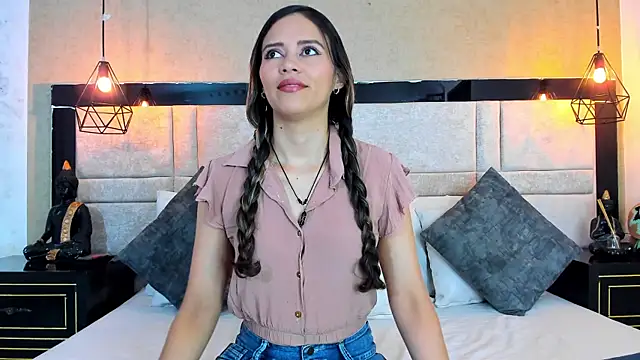 LiliJensen online show from 17, 11, 2025