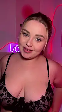 Snapshot of April_Vancee chatting on 20, 7, 2026 April Vancee online show from 20, 7, 2026