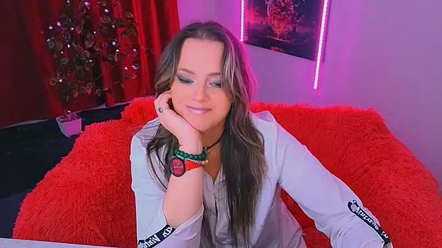 Snapshot of AnielaFox chatting on 12, 4, 2026 AnielaFox online show from 12, 4, 2026