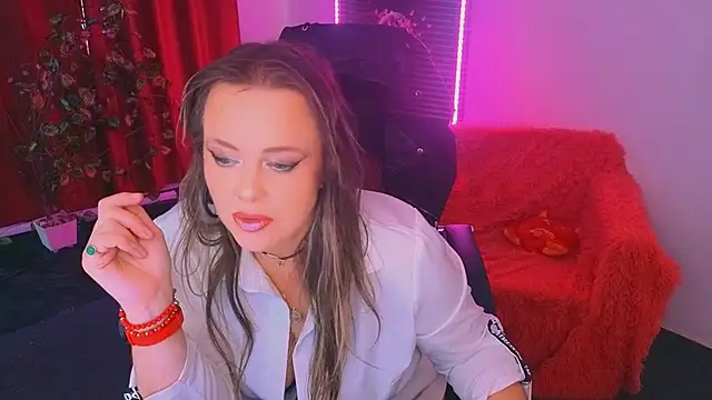 Snapshot of AnielaFox chatting on 12, 5, 2026 AnielaFox online show from 12, 5, 2026