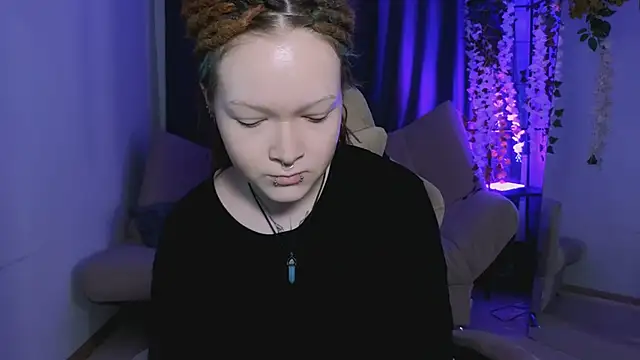 Snapshot of NicoleFlloret chatting on 6, 3, 2025 NicoleFlloret online show from 6, 3, 2025