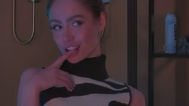 Amanda River online show from 13, 11, 2025