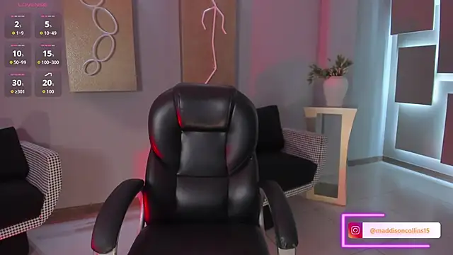 Snapshot of MaddisonCollins chatting on 5, 2, 2026 MaddisonCollins online show from 5, 2, 2026