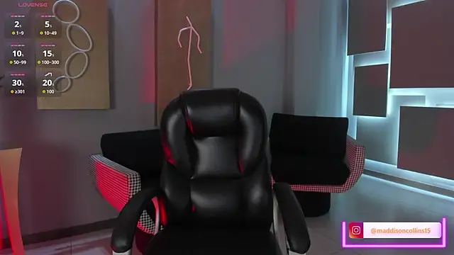 Snapshot of MaddisonCollins chatting on 18, 2, 2026 MaddisonCollins online show from 18, 2, 2026