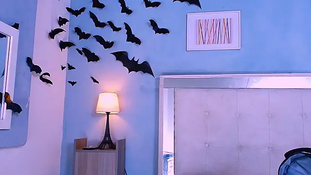 Snapshot of Emily_Castillo_1 chatting on 8, 11, 2025 Emily Castillo 1 online show from 8, 11, 2025