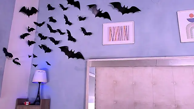 Snapshot of Emily_Castillo_1 chatting on 14, 11, 2025 Emily Castillo 1 online show from 14, 11, 2025