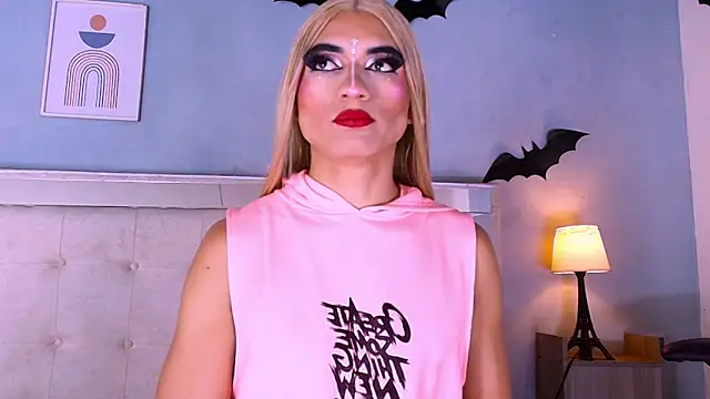 Snapshot of Emily_Castillo_1 chatting on 5, 12, 2025 Emily Castillo 1 online show from 5, 12, 2025