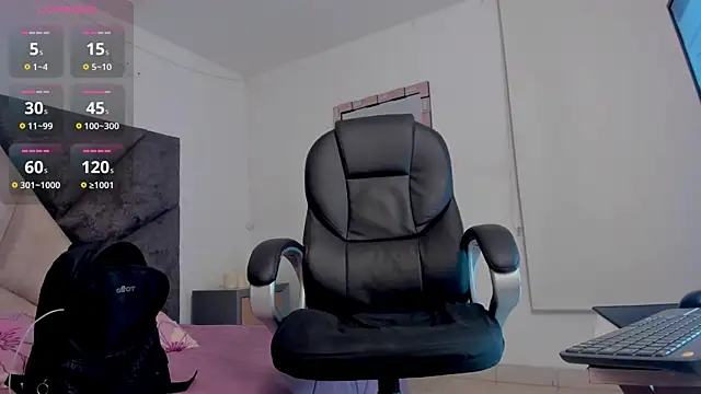 SaskiaGrendel online show from 18, 4, 2026