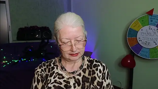 Snapshot of Maya_Mayflower chatting on 4, 3, 2025 Maya Mayflower online show from 4, 3, 2025