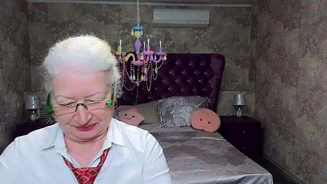 Snapshot of Maya_Mayflower chatting on 12, 3, 2025 Maya Mayflower online show from 12, 3, 2025