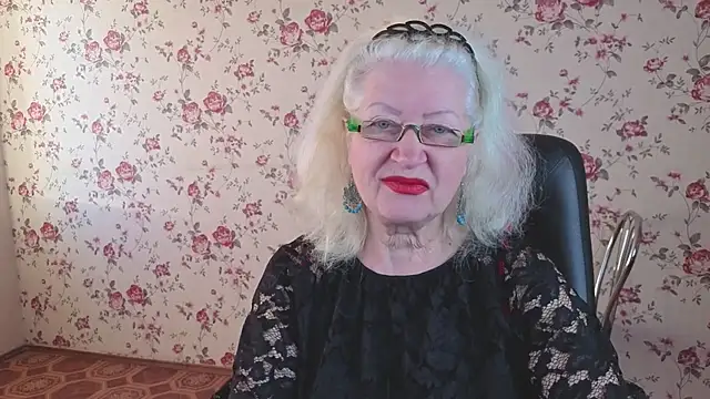 Snapshot of Maya_Mayflower chatting on 2, 10, 2025 Maya Mayflower online show from 2, 10, 2025