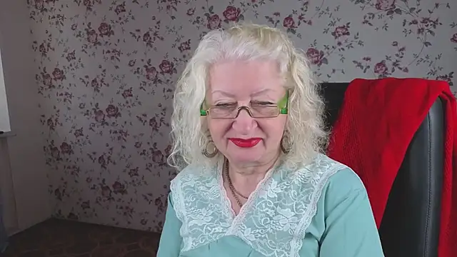 Snapshot of Maya_Mayflower chatting on 10, 10, 2025 Maya Mayflower online show from 10, 10, 2025