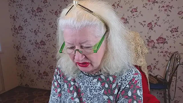 Snapshot of Maya_Mayflower chatting on 18, 10, 2025 Maya Mayflower online show from 18, 10, 2025