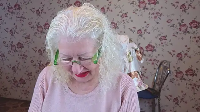 Snapshot of Maya_Mayflower chatting on 20, 10, 2025 Maya Mayflower online show from 20, 10, 2025