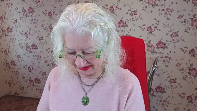 Snapshot of Maya_Mayflower chatting on 25, 10, 2025 Maya Mayflower online show from 25, 10, 2025