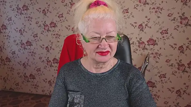 Snapshot of Maya_Mayflower chatting on 27, 10, 2025 Maya Mayflower online show from 27, 10, 2025