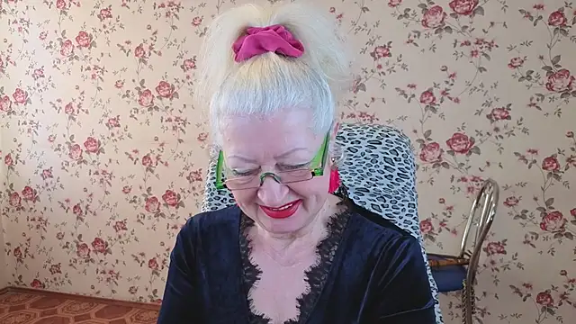 Snapshot of Maya_Mayflower chatting on 15, 11, 2025 Maya Mayflower online show from 15, 11, 2025